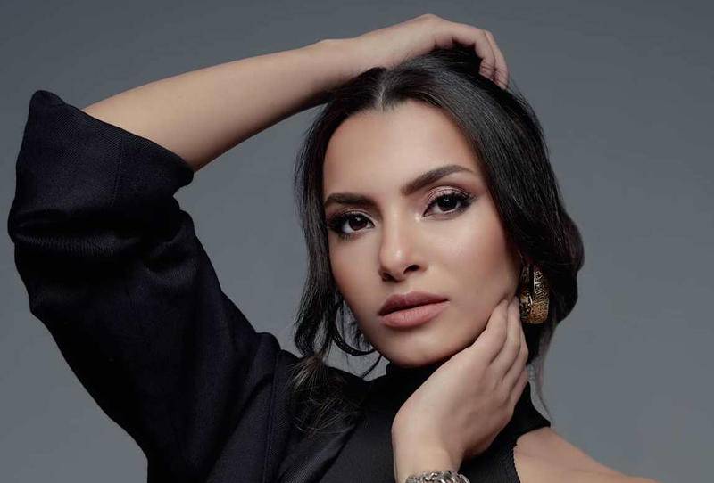 بالفيديو - كارمن سليمان تنفعل وتظلم متابعة بسبب غيرتها على زوجها