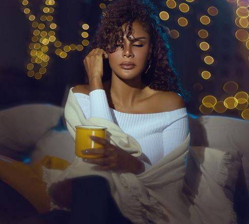 هند البحرينية تودع والدتها بكلمات مؤثرة