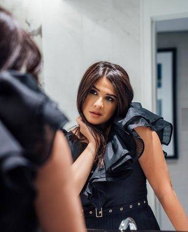 بالفيديو - تفاصيل جديد تكشف عن حالة ياسمين عبد العزيز الصحية وموعد خروجها من المستشفى