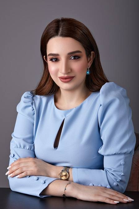 سالي زين: ثقي في جمالك الطبيعي