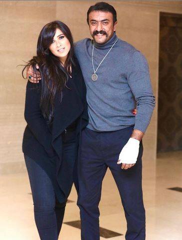 طبيب يوضح تطورات حالة ياسمين عبد العزيز الصحية