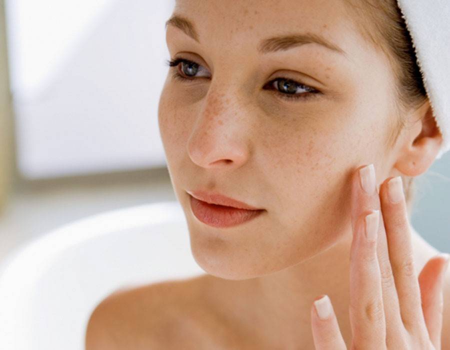 نصائح بسيطة للعناية بالبشرة الحساسة