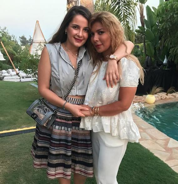 كلمات مؤثّرة لأصالة عن ابنتها في يوم ميلادها