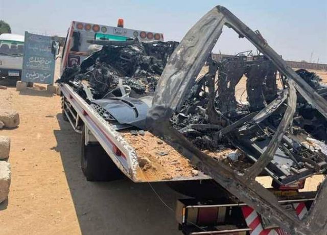 مغنية مصرية تتعرّض لحادث مروّع بسيارتها