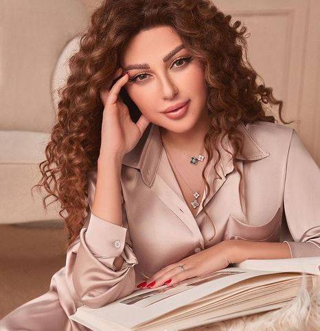 ميريام فارس تحتفل بميلاد ابنها الصغير بصور جريئة خلال فترة حملها