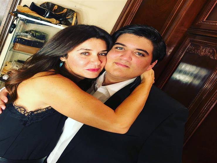نجل غادة عادل يفقد الكثير من وزنه... شاهدوا كيف أصبح
