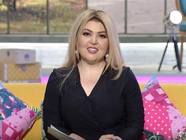 بالفيديو - مها أحمد تحدث ضجة برقصها الطريف مع ابنها