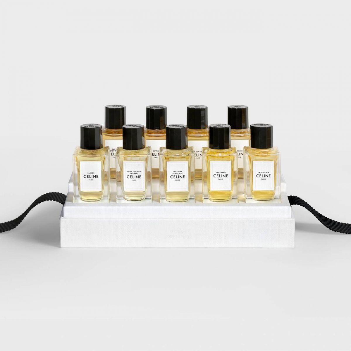 مجموعة العطور الفاخرة من 