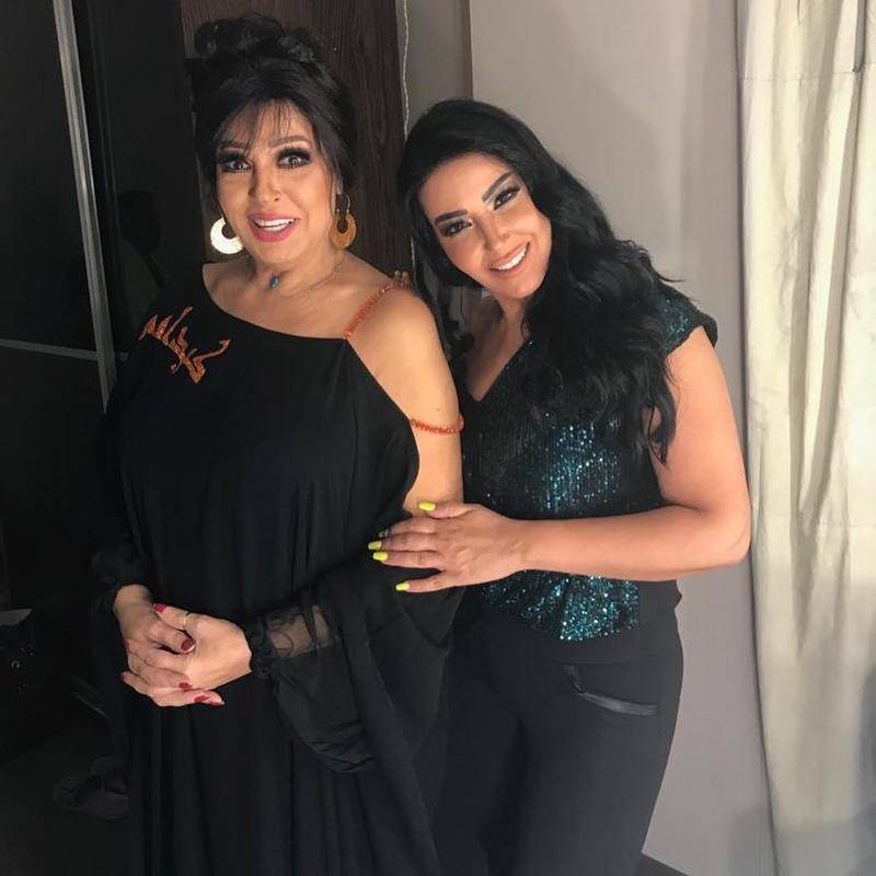 بعد رسالتها عن التحرش... سمية الخشاب تُعلّم فيفي عبده كيف تغازل الرجال!