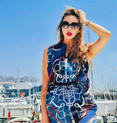 بالفيديو - جويل ماردينيان تروي معاناتها مع كورونا... وطفلها الصغير يحتاج إليها