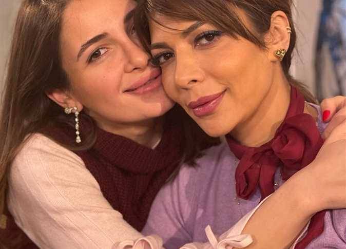 أصالة توجه رسالة لخطيب ابنتها