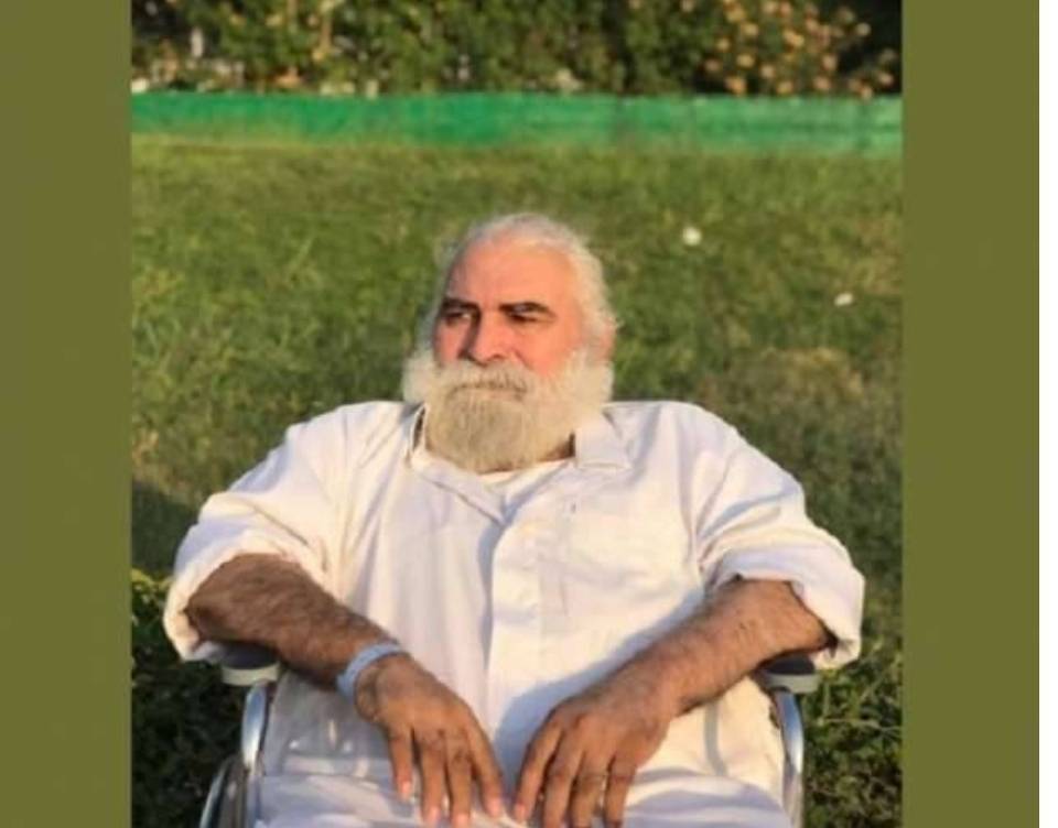 فنان مصري يوجّه رسالة مؤثرة لوالده المريض: 