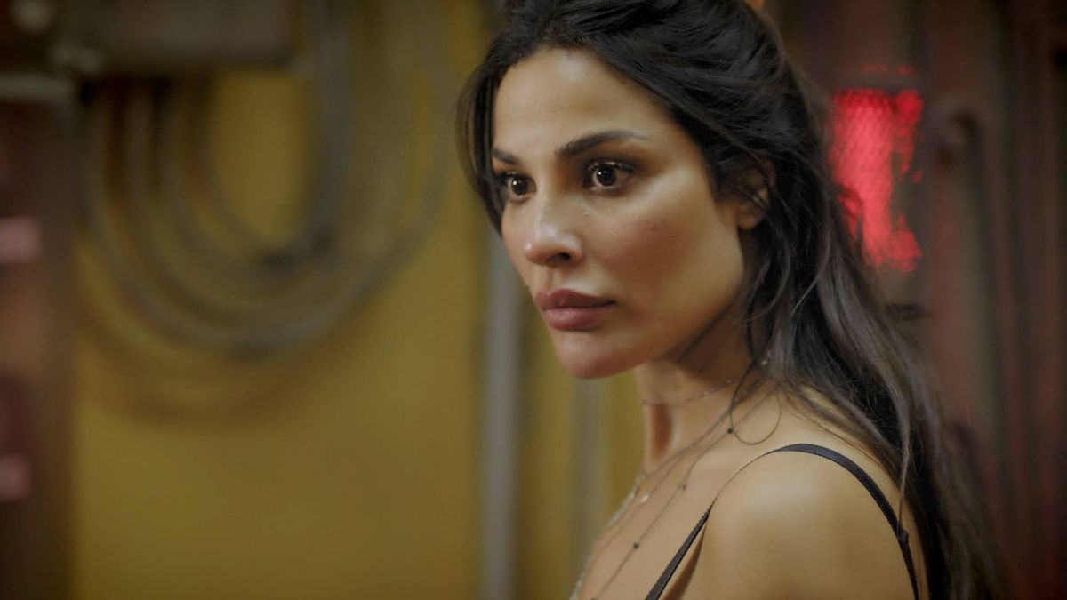 نادين نسيب نجيم ترحّب بالسيدات فقط وتمنع دخول الرجال إلى 