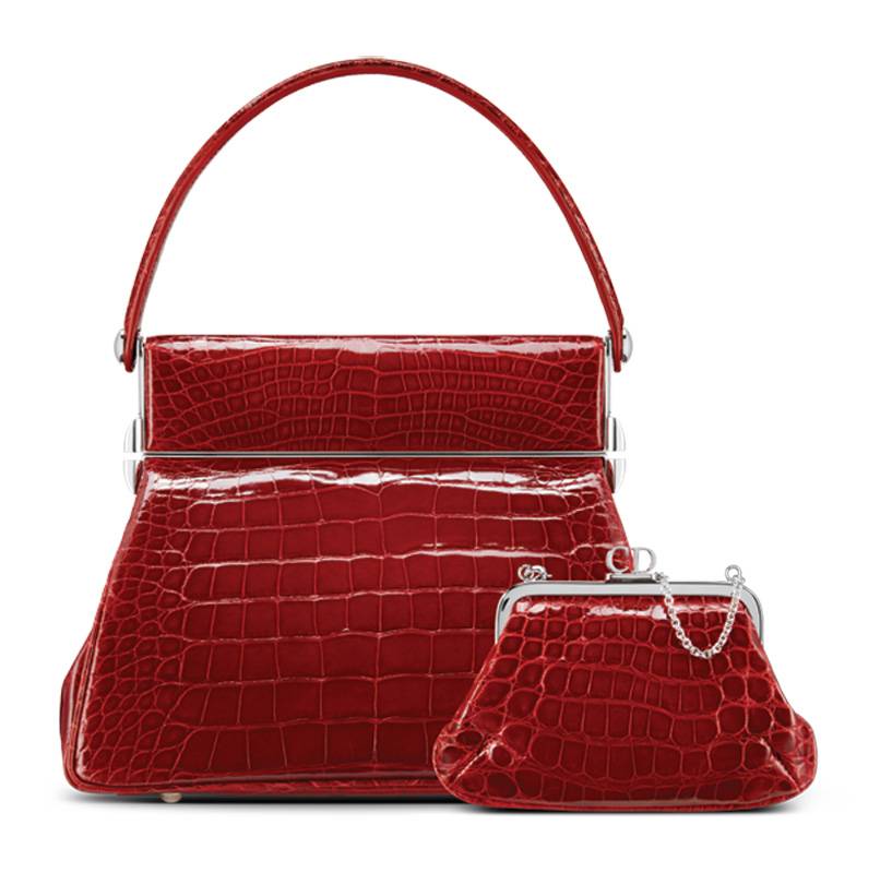 ‏DIOR BABE حقيبة أيقونية أعيد ابتكارها