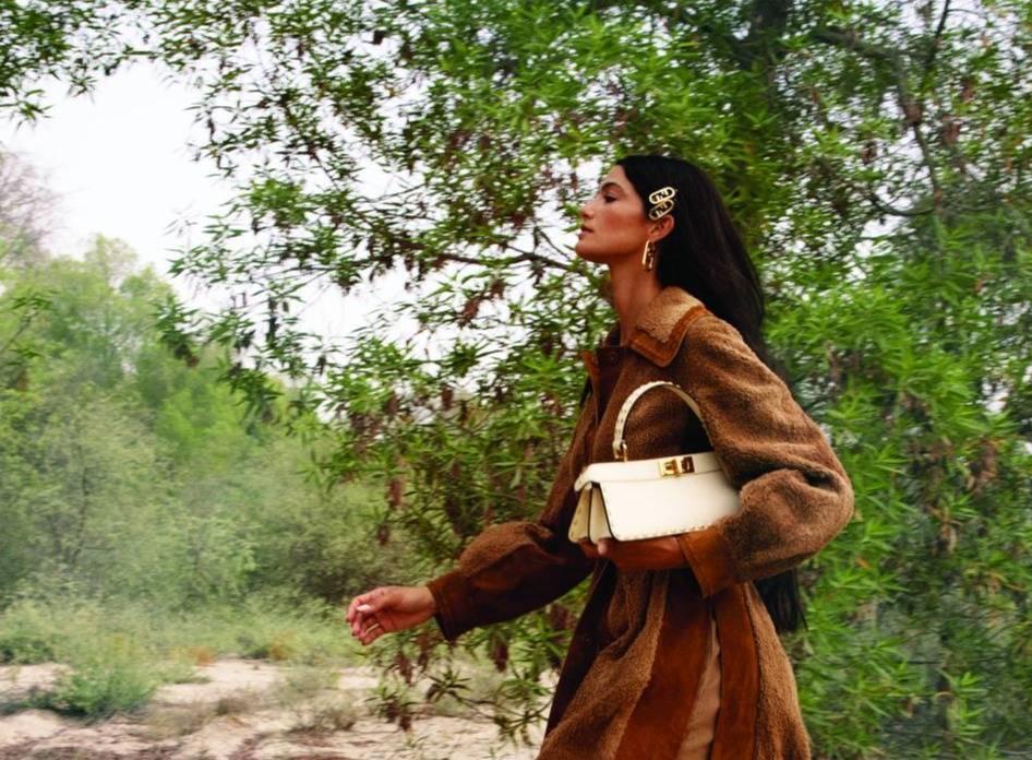 كواليس جلسة تصوير تارا عماد بالتعاون مع FENDI 