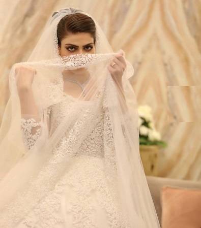 بعد تراجعها عن الاعتزال... فنانة مصرية تفاجئ الجميع بعقد قرانها