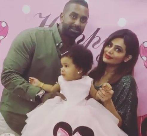 بالفيديو - ابنة إلهام الفضالة غاضبة وتروي سبب معاناة ابنتها من الاكتئاب