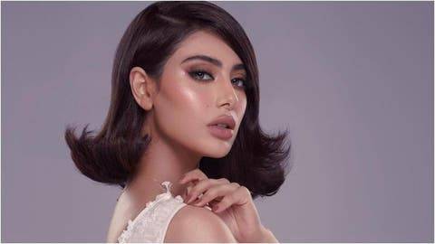 بالفيديو - شيلاء سبت تشكو السباحة بسبب شعرها