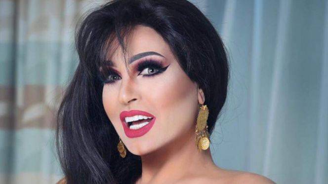 بالفيديو - فيفي عبده بوصلة رقصة على السطح بالـ