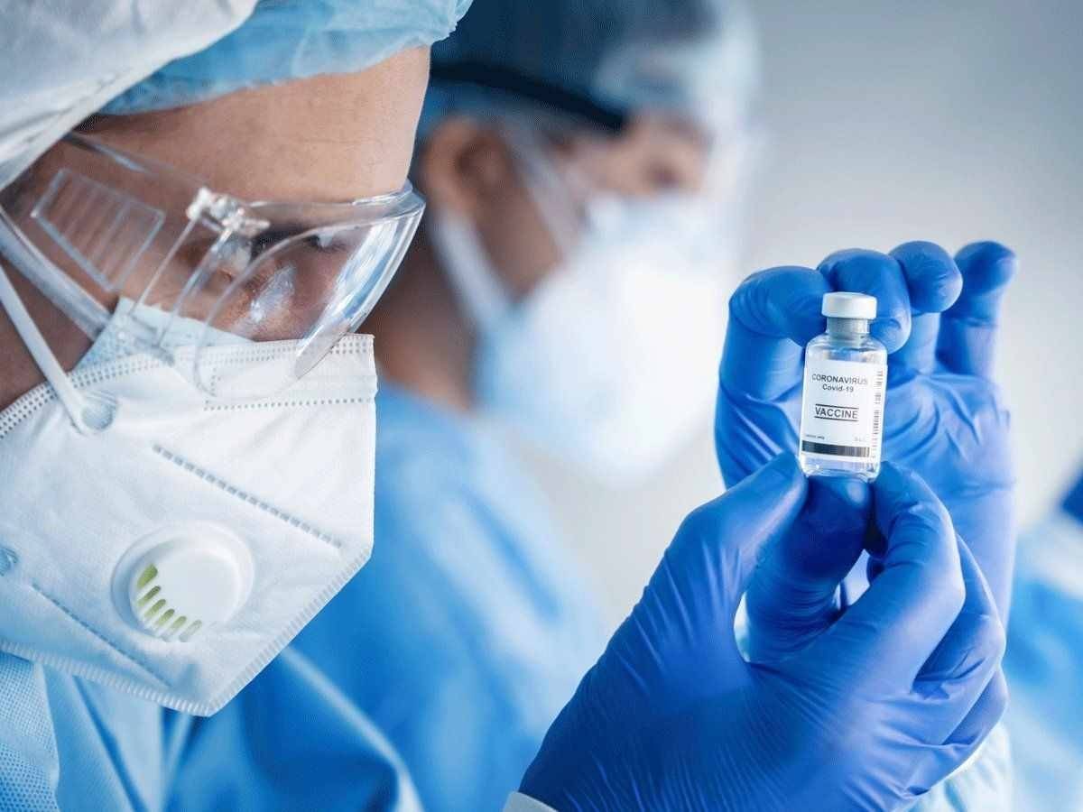 طبيب ينصح بتجنب هذه الأطعمة قبل لقاح كورونا