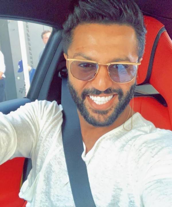 بالفيديو - يعقوب بوشهري يُحدث ضجة بمنزله الفخم في لندن... والجمهور يسأل عن مصدر أمواله!؟