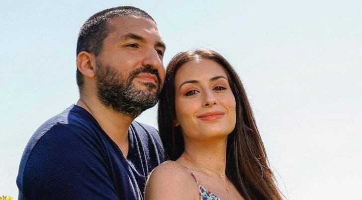 الصورة الأولى لطفل هبة طوجي من إبراهيم معلوف