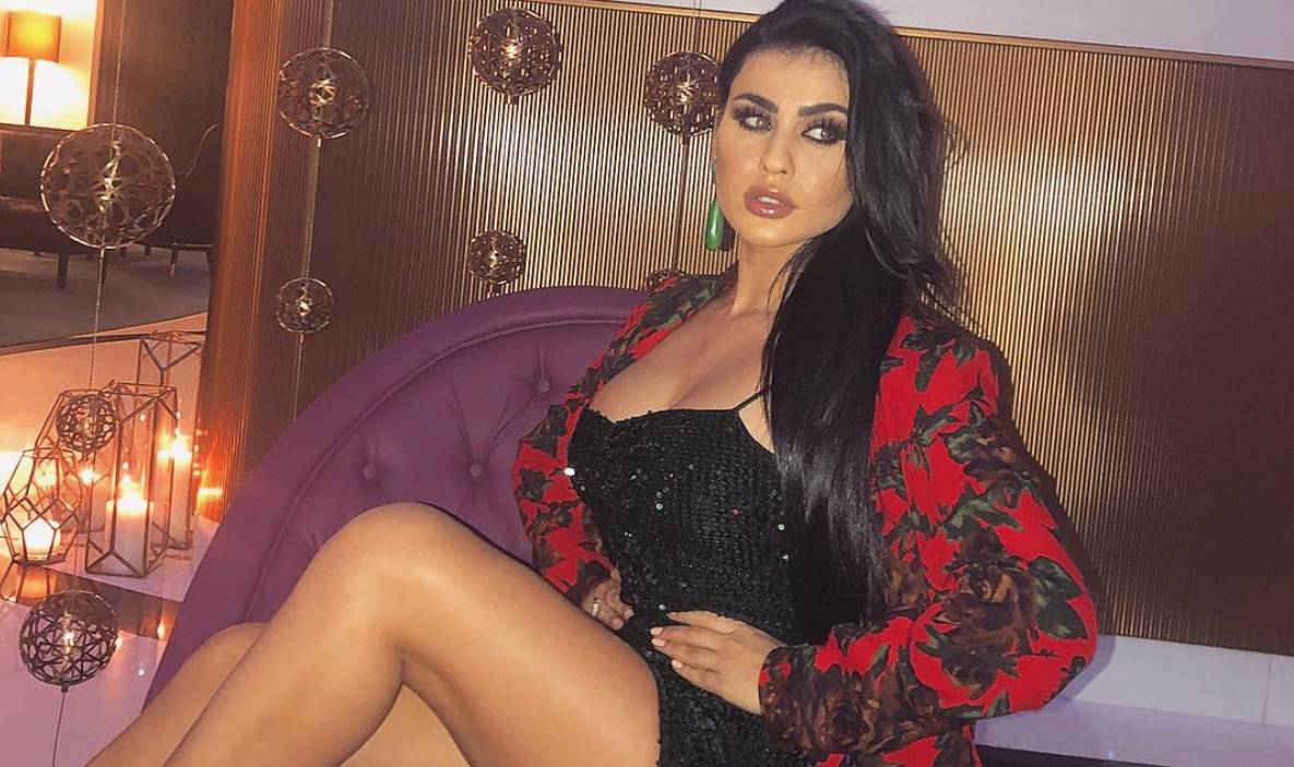 الدكتورة يومي: 