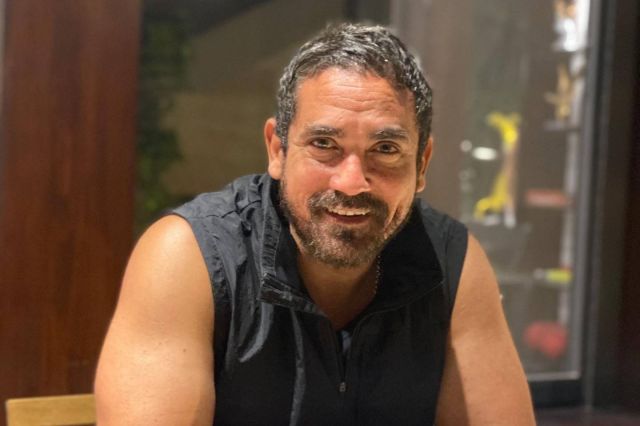 بالفيديو - أمير كرارة يردّ على اتهامه بالترويج لـ