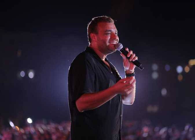 متابعة تتهم رامي صبري بنشر الذنوب وهو يرد :