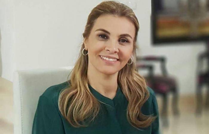 فاطمة خير... أول فنانة مغربية تدخل البرلمان