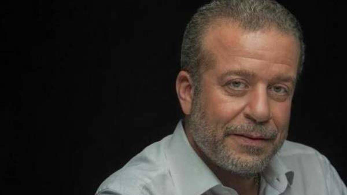 عاجل بالصور - حريق يلتهم منزل الفنان شريف منير