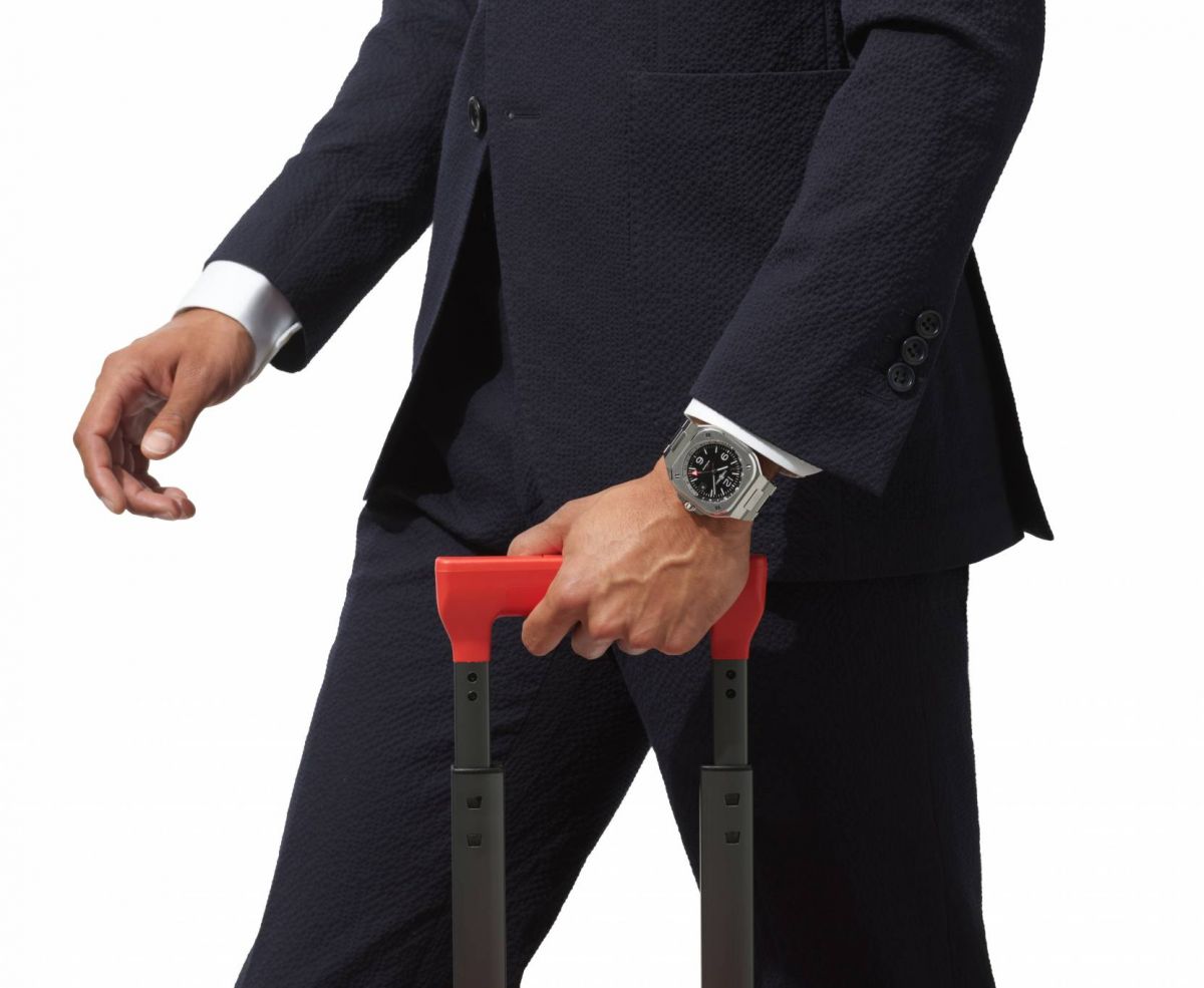 الساعة الجديدة BR 05 GMT: حان وقت الإقلاع