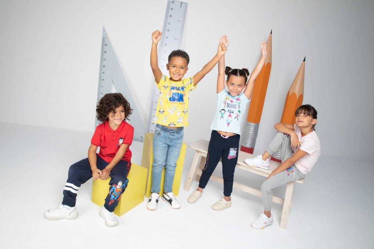 رد تاغ تطرح تشكيلة أنيقة من الأزياء والإكسسوارات لموسم العودة إلى المدارس في المملكة العربية السعودية