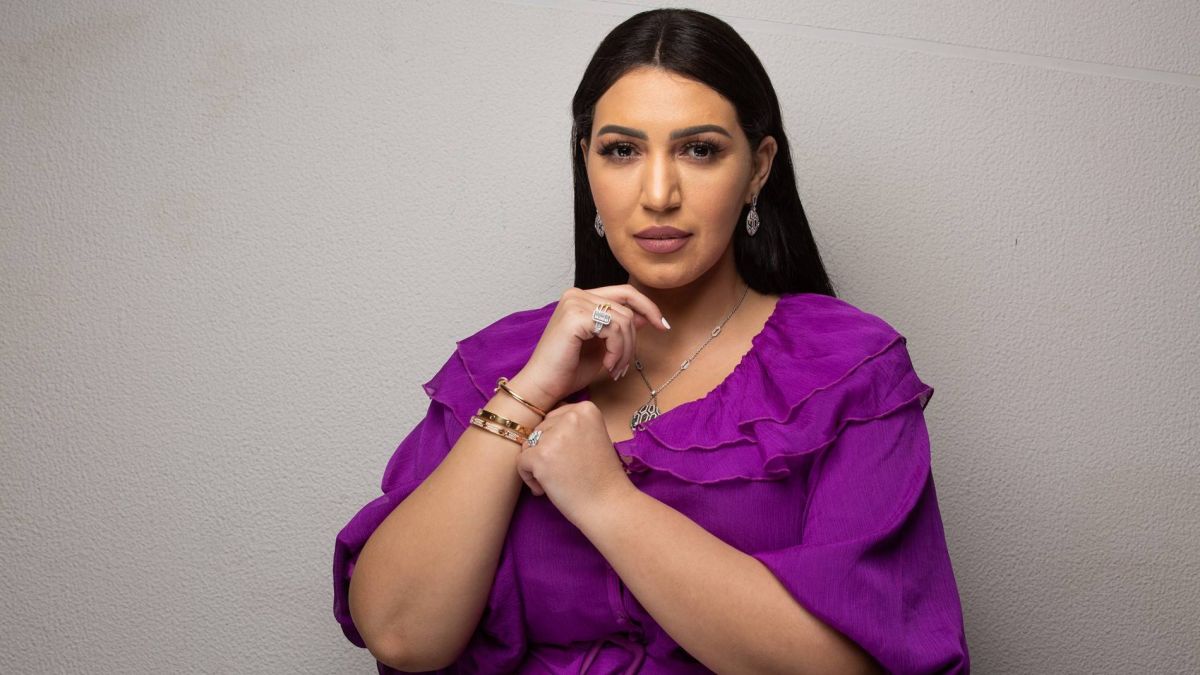 أسماء لمنور تكشف كيف خلعت زوجها وحالة ابنها المُصاب بالتوحّد