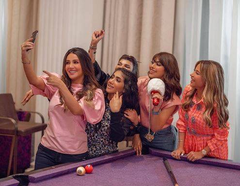 بمشاركة مجموعة من المشاهير.. ديانا حداد تراند خليجياً وعربياً بأغنية 