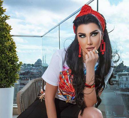 بالفيديو - انتقاد جارح من جيني إسبر لممثل سوري شهير... وهذا موقفها من أصالة نصري