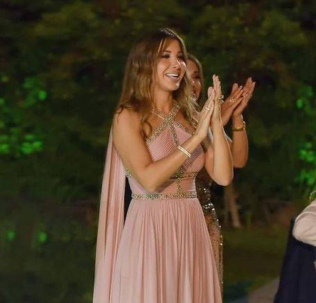 صور عائلية خاصة لنانسي عجرم من زفاف شقيقها... وبناتها يأسرن القلوب بجمالهن