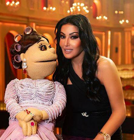 بالفيديو - سمية الخشاب تتحدث عن إطلالاتها المثيرة للجدل وعدد زيجاتها