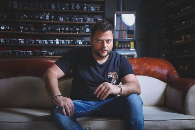 عامر زيان يتصدّر 