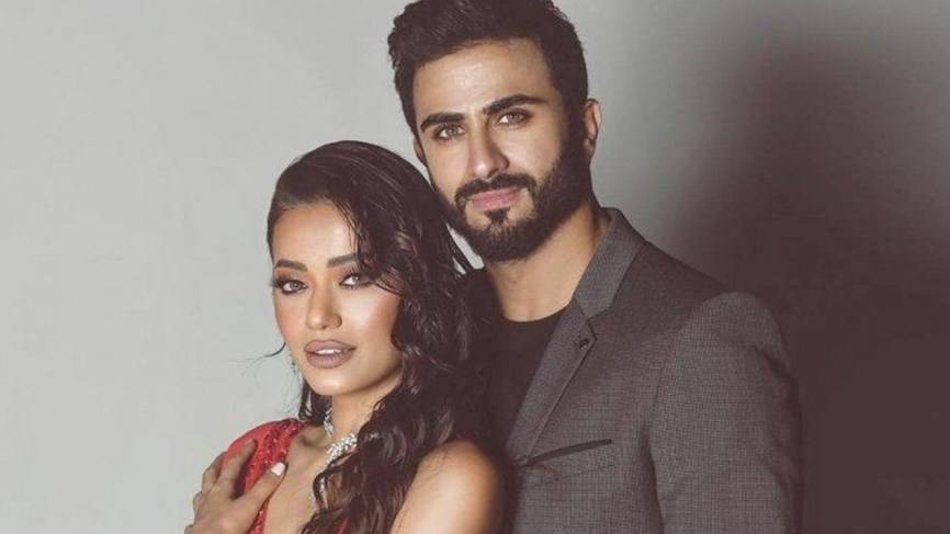 بالفيديو - رحمة رياض تكشف بعض تفاصيل زفافها.. وخطيبها يكره هذه الصفه بها