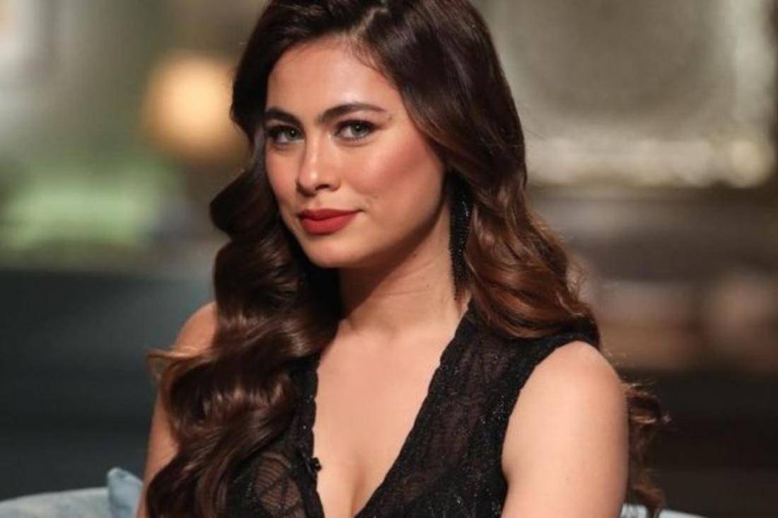 بالفيديو - هاجر أحمد تكشف كيف تزوّجت في يوم واحد