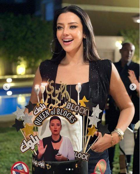 بالفيديو - في عيد ميلادها الأربعين... رضوى الشربيني: 