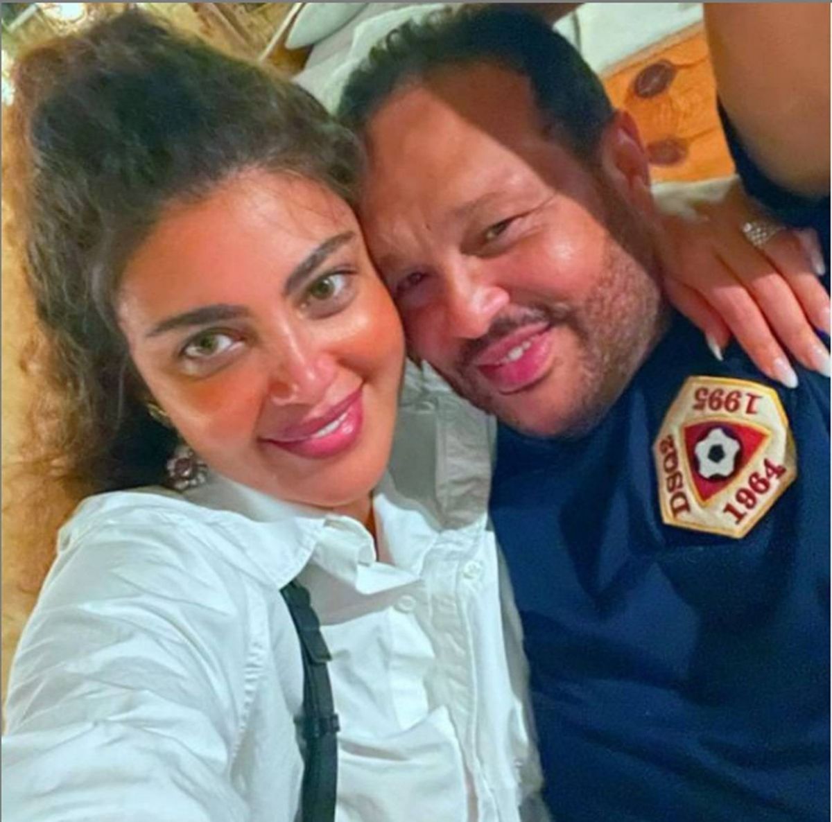 رسالة رومانسية من محمد حلاوة لزوجته ريهام حجاج في عيد ميلادها وهي تردّ