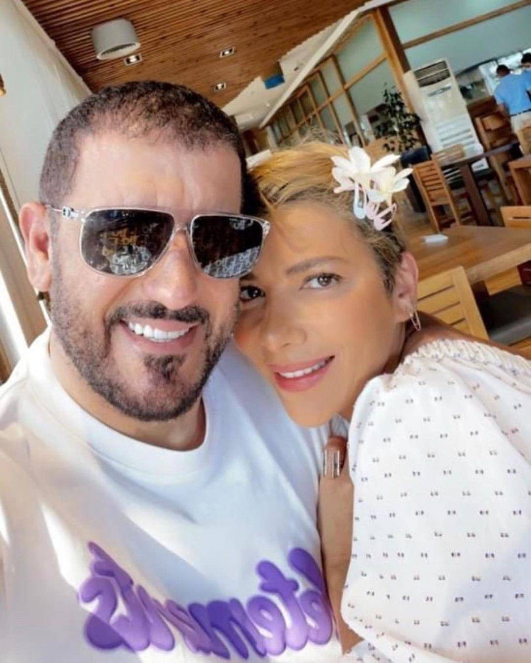 فيديوات وصور رومانسية تجمع أصالة بزوجها في الرياض