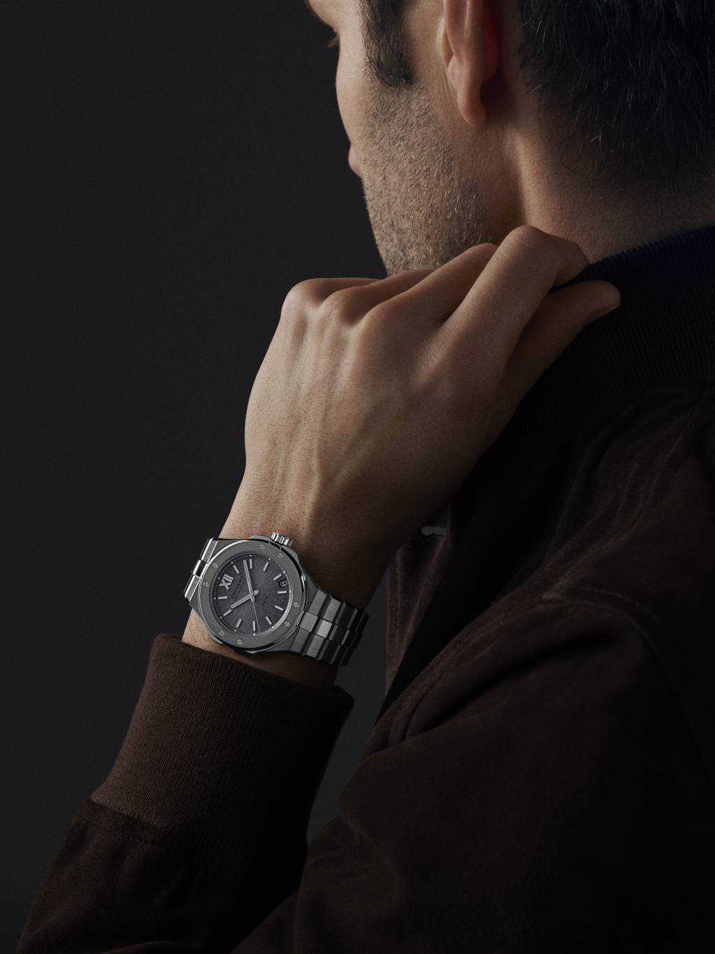 ساعة Alpine Eagle Cadence 8HF من التيتانيوم من 