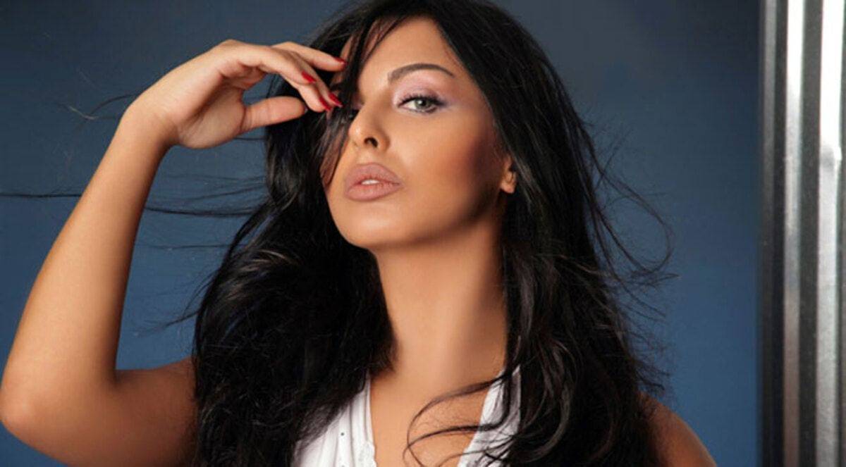 بالفيديو - ميس حمدان في وصلة رقص جريئة