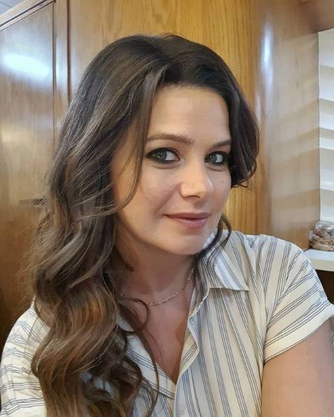 يسرا اللوزي تشوّق الجمهور لدورها الجديد بطريقة ذكية