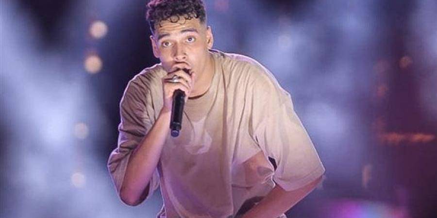 بالفيديو - مغني راب يُحدث ضجة بعد تحريفه لابتهال ديني... وهذا ردّه