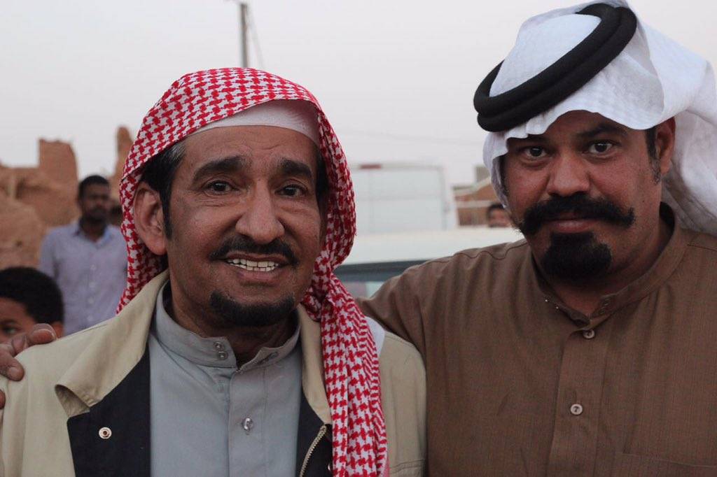 عبد اللطيف السويدي يتفجع في نعي زوجته... ولا يحضر عزاءها ولا دفنها