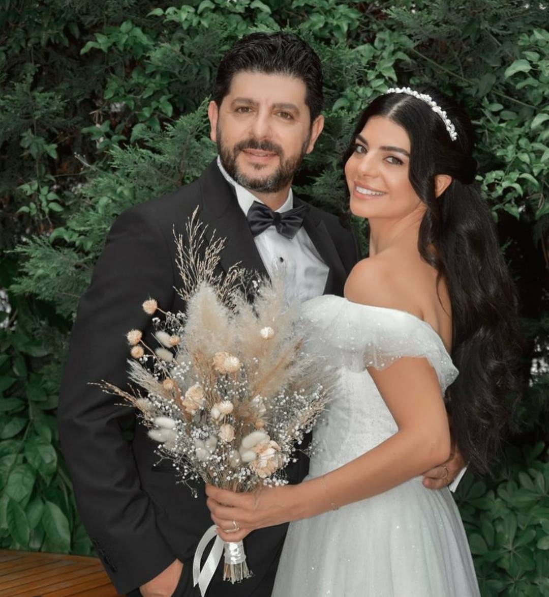 بالفيديو - طوني عيسى يعلن إنتظاره وزوجته لطفلتهما الأولى